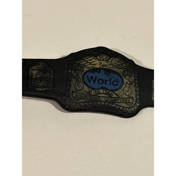 Vintage WWF WWE Wrestling Action Figure Championship Belt - Picture 2 of 3